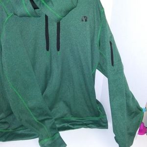 Russell pullover. Long sleeve.